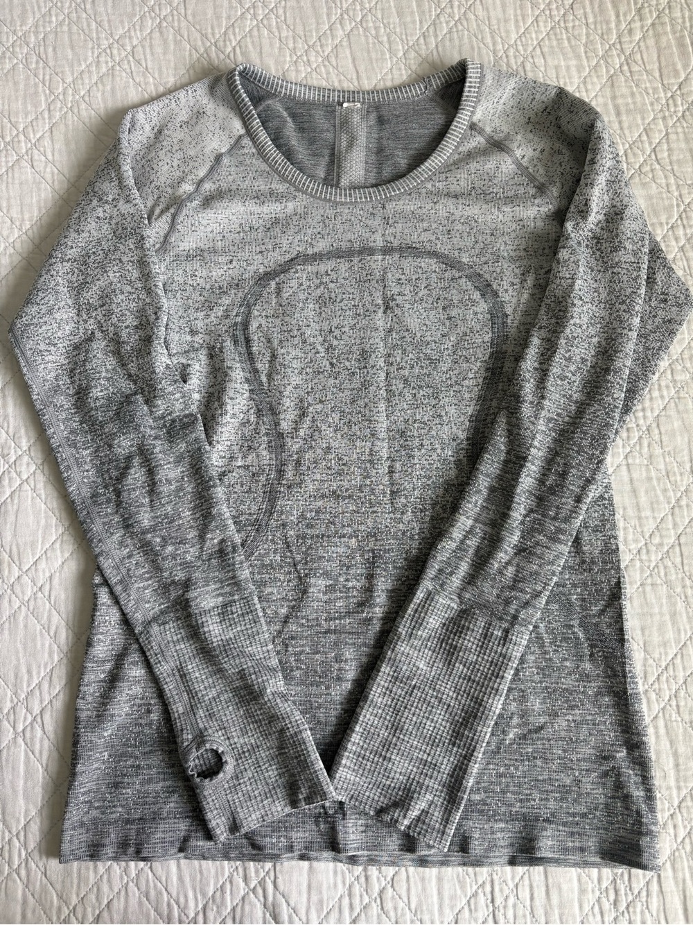 Lululemon Gray Fade Seamless Long-Sleeve Top Women’s Size L/XL